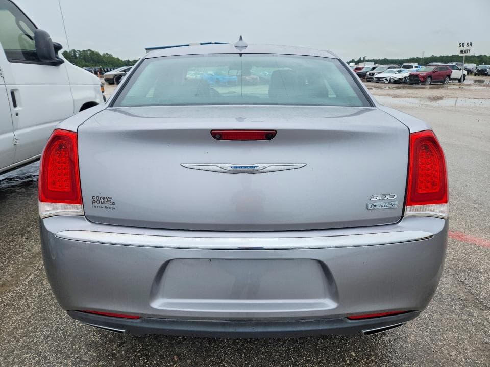 2018 CHRYSLER 300 LIMITED LIMITED 6