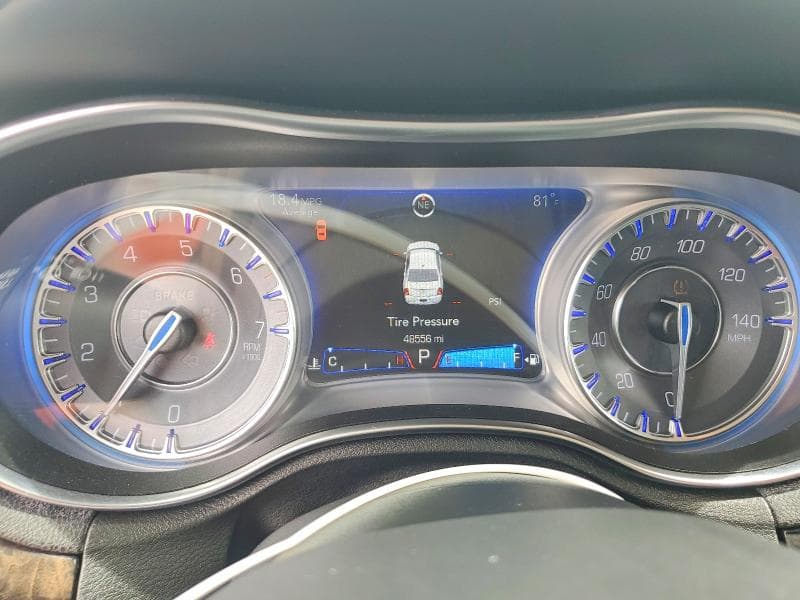 2018 CHRYSLER 300 LIMITED LIMITED 9