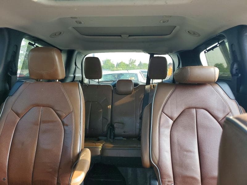 2017 CHRYSLER PACIFICA LIMITED 10