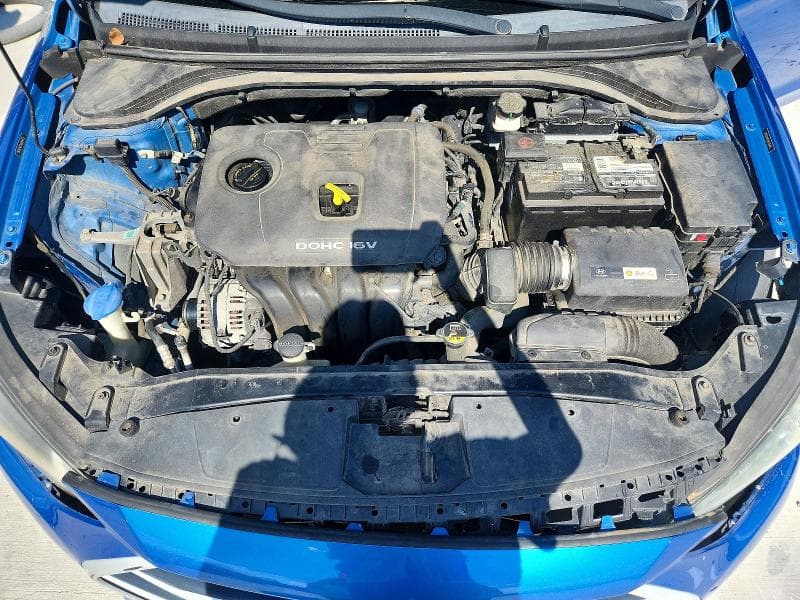 2017 HYUNDAI ELANTRA SE 11