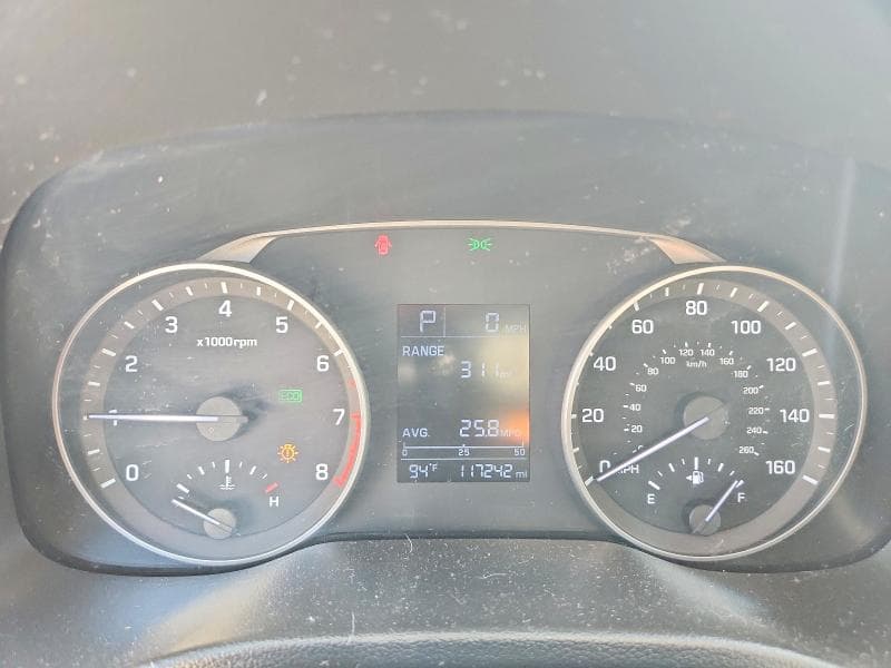 2017 HYUNDAI ELANTRA SE 9