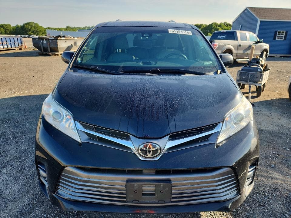 2019 TOYOTA SIENNA XLE 7-PASSENGER XLE 7-PASSENGER 5