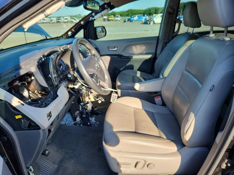 2019 TOYOTA SIENNA XLE 7-PASSENGER XLE 7-PASSENGER 7