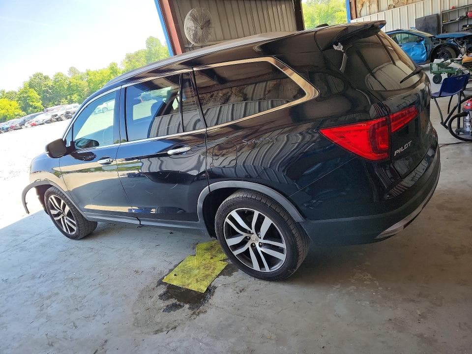2017 HONDA PILOT TOURING 2