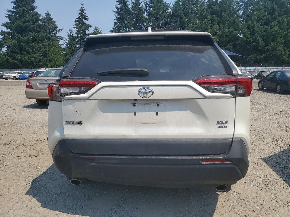 2021 TOYOTA RAV4 XLE PREMIUM 6