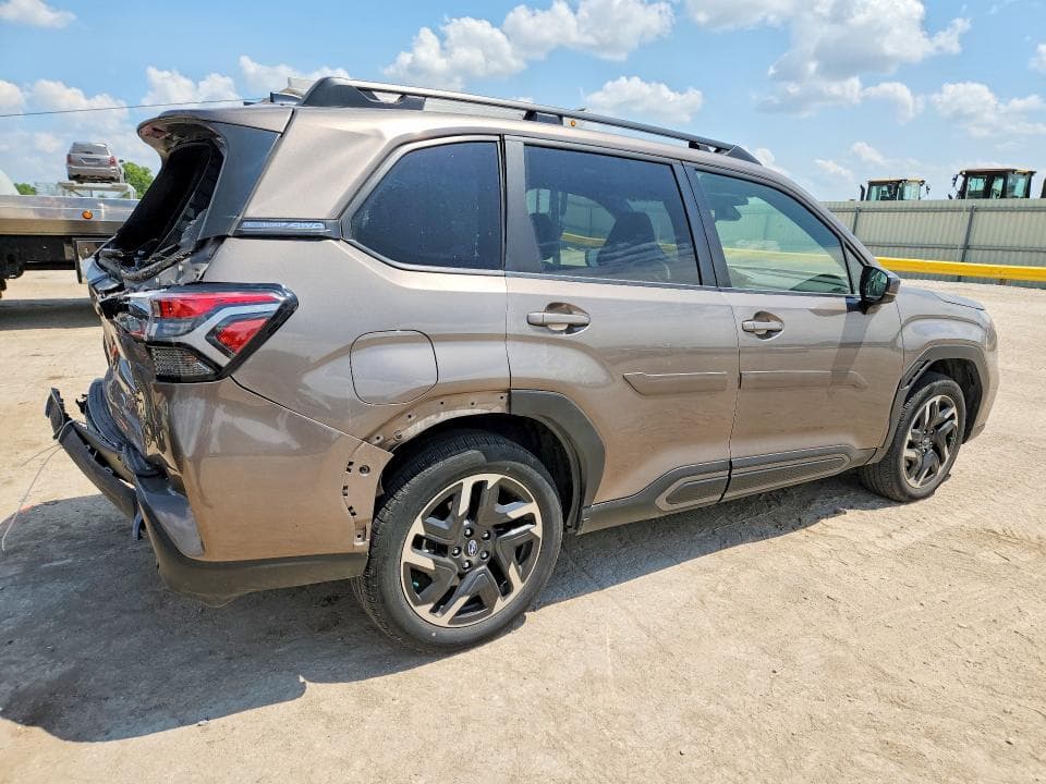 2025 SUBARU FORESTER LIMITED 3