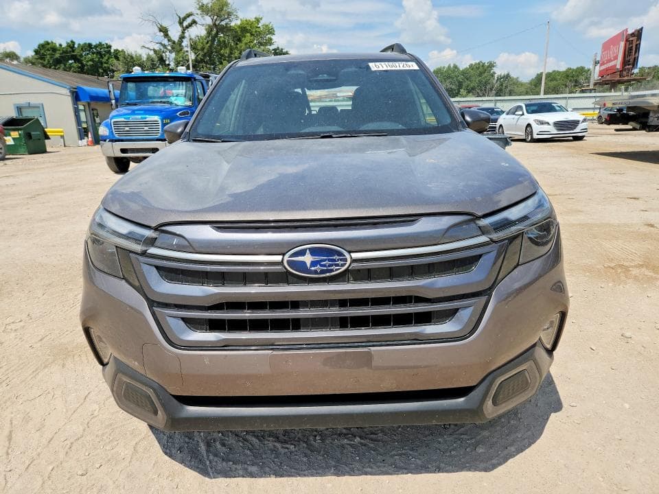 2025 SUBARU FORESTER LIMITED 5