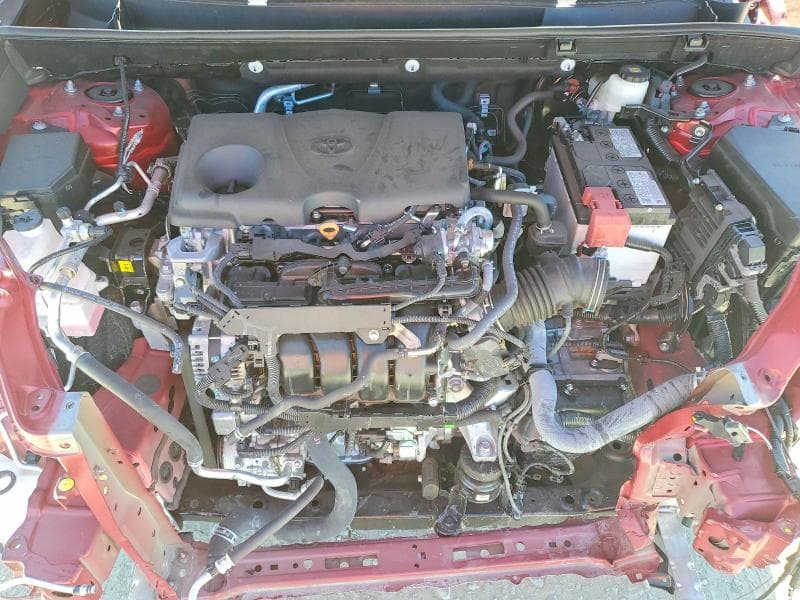 2025 TOYOTA RAV4 XLE 12