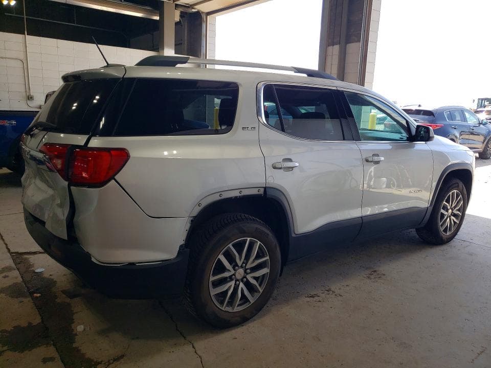 2017 GMC ACADIA SLE 3