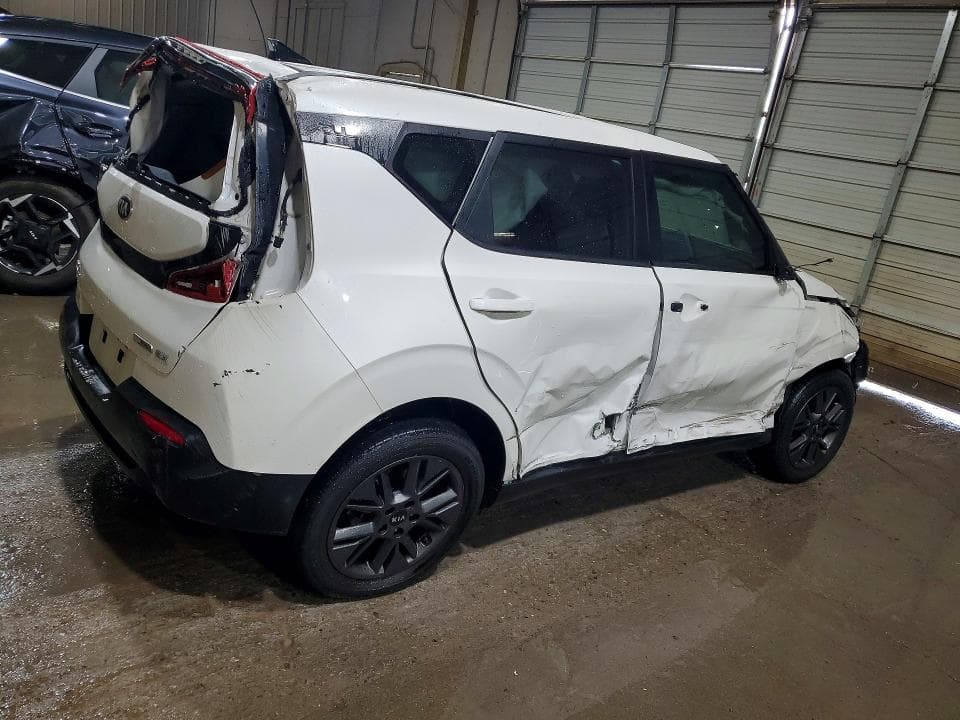 2021 KIA SOUL EX 3