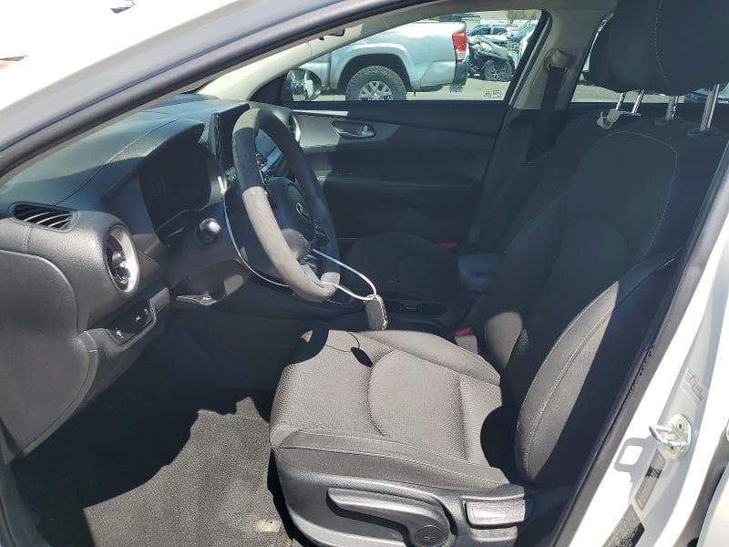 2019 KIA FORTE FE 7