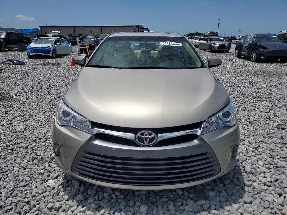 2017 TOYOTA CAMRY XLE 5