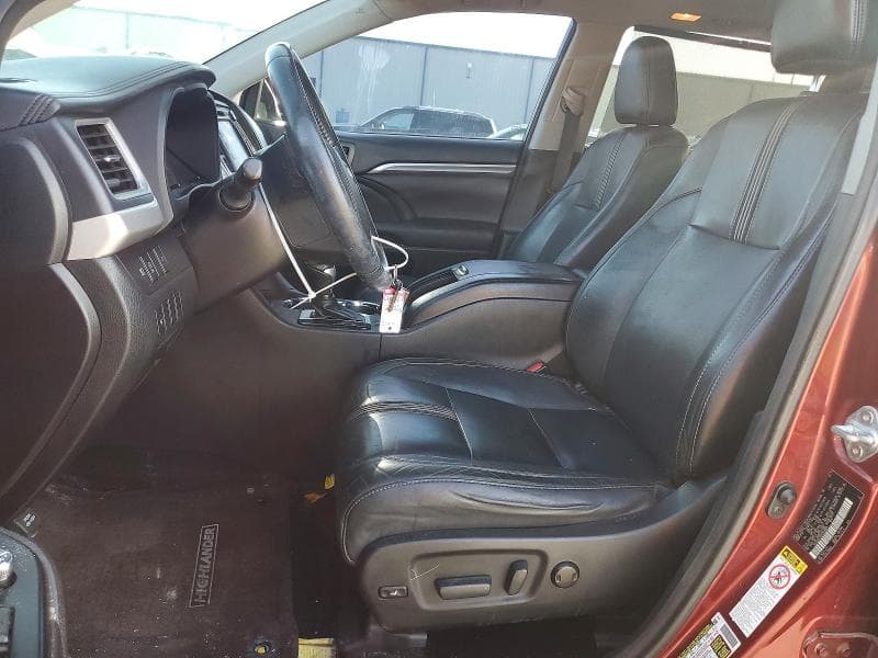 2017 TOYOTA HIGHLANDER SE 7