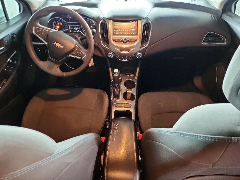2017 CHEVROLET CRUZE LT 8