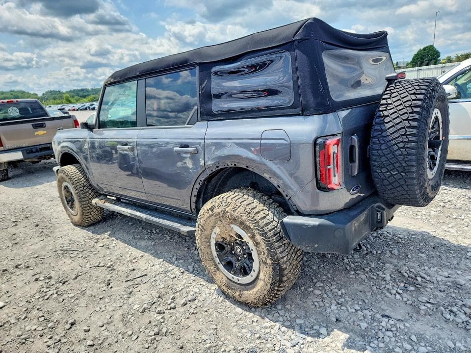 2023 FORD BRONCO BASE 2