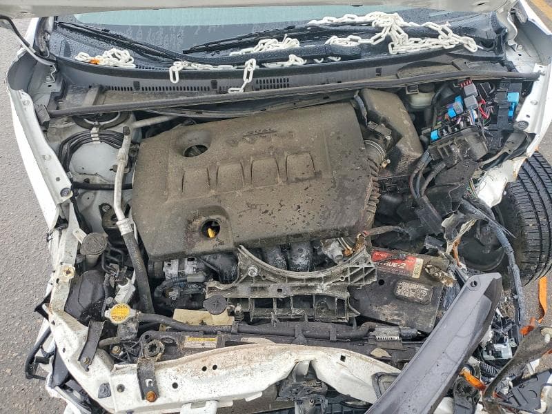 2016 TOYOTA COROLLA LE PLUS 11