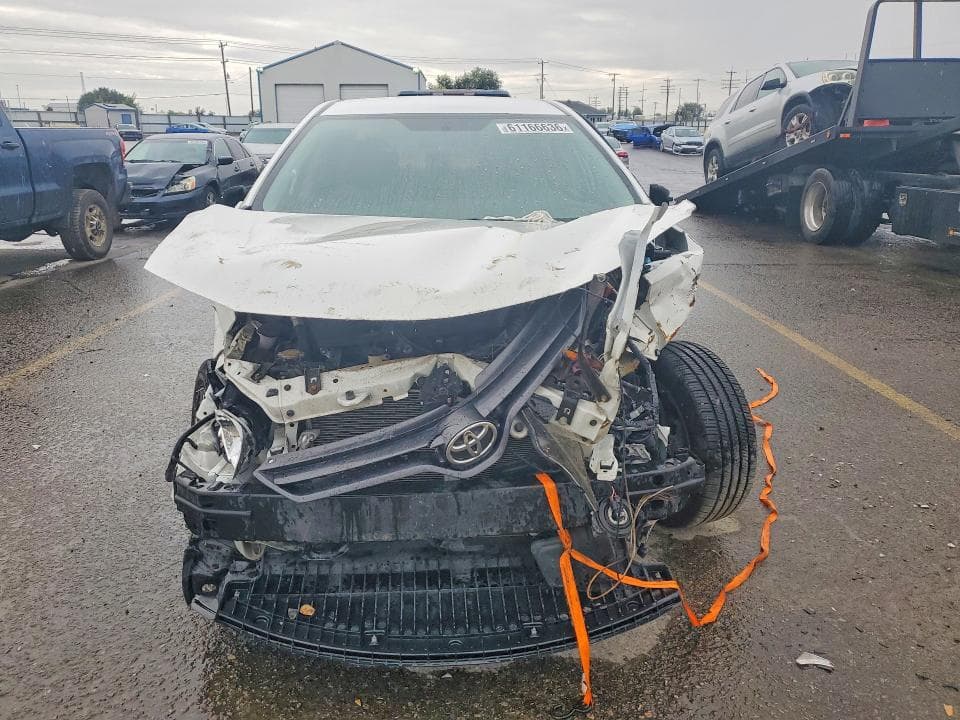 2016 TOYOTA COROLLA LE PLUS 5