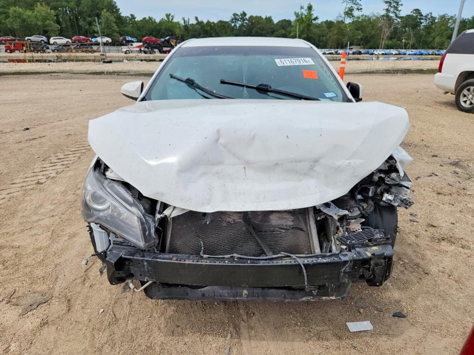 2017 TOYOTA CAMRY SE 5