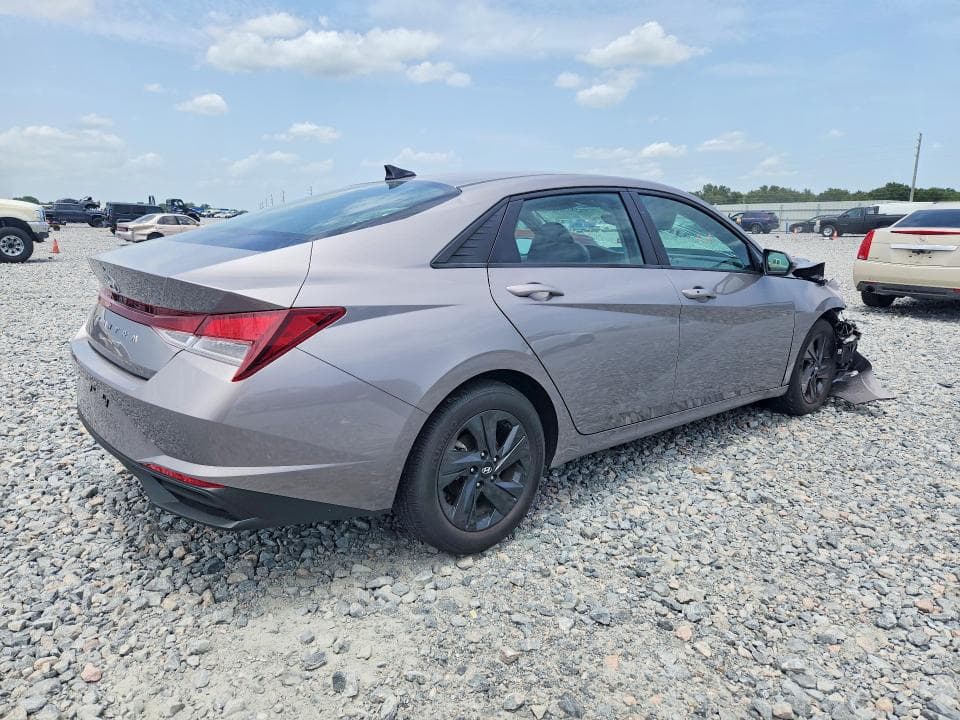 2023 HYUNDAI ELANTRA LIMITED 3