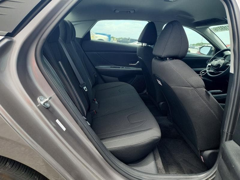 2023 HYUNDAI ELANTRA LIMITED 10