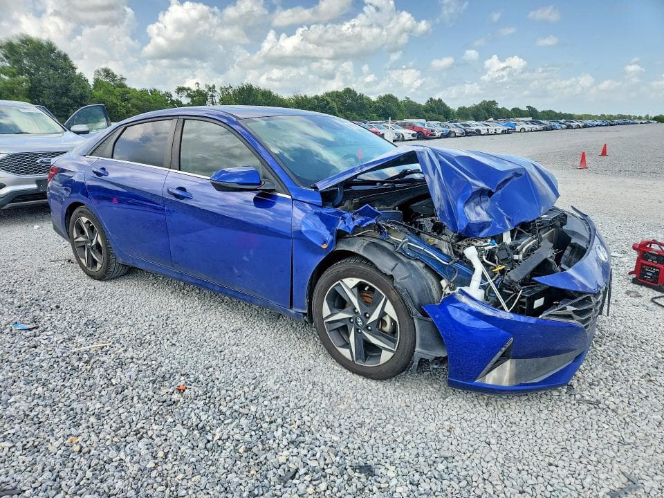 2021 HYUNDAI ELANTRA LIMITED 4