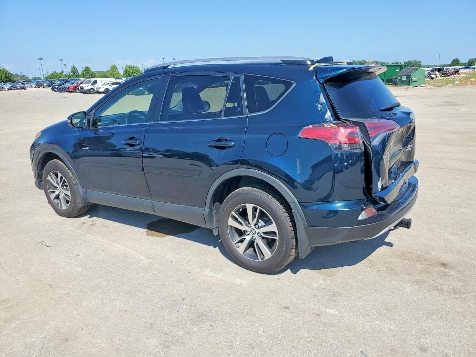 2018 TOYOTA RAV4 XLE 2