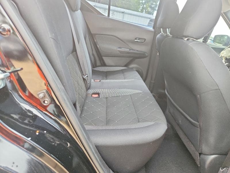 2019 NISSAN KICKS SV 11