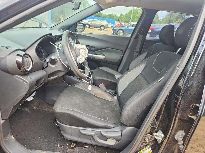 2019 NISSAN KICKS SV 7