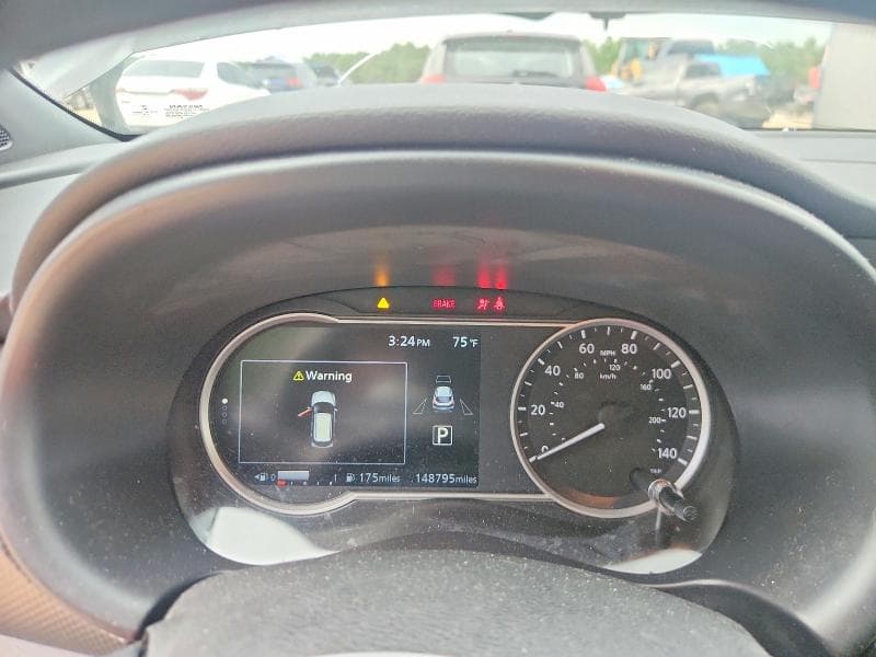 2019 NISSAN KICKS SV 9