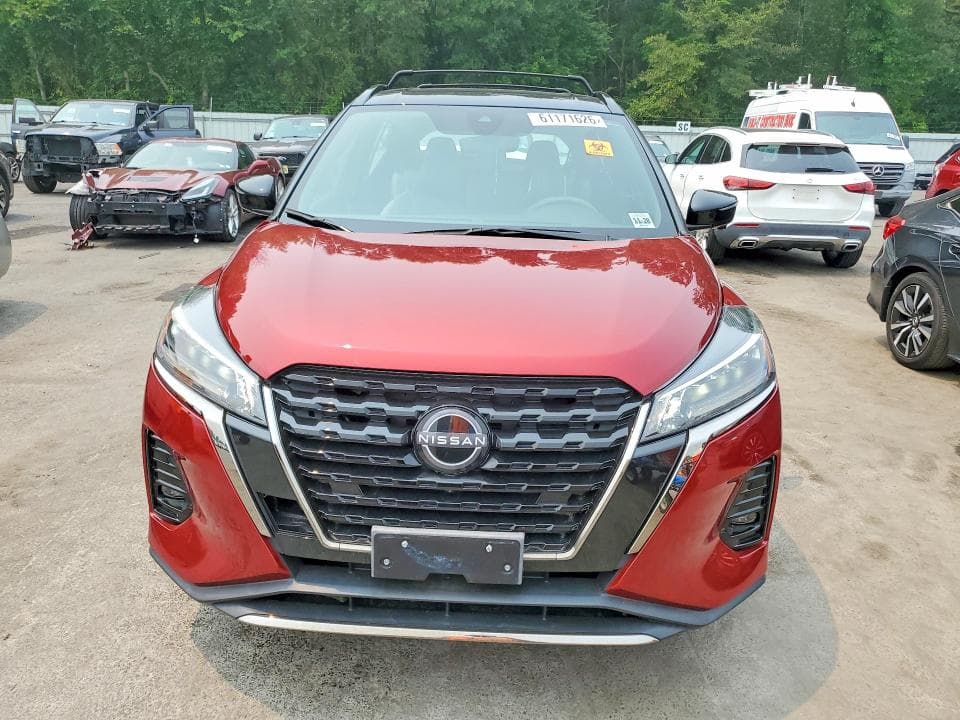 2023 NISSAN KICKS SR 5