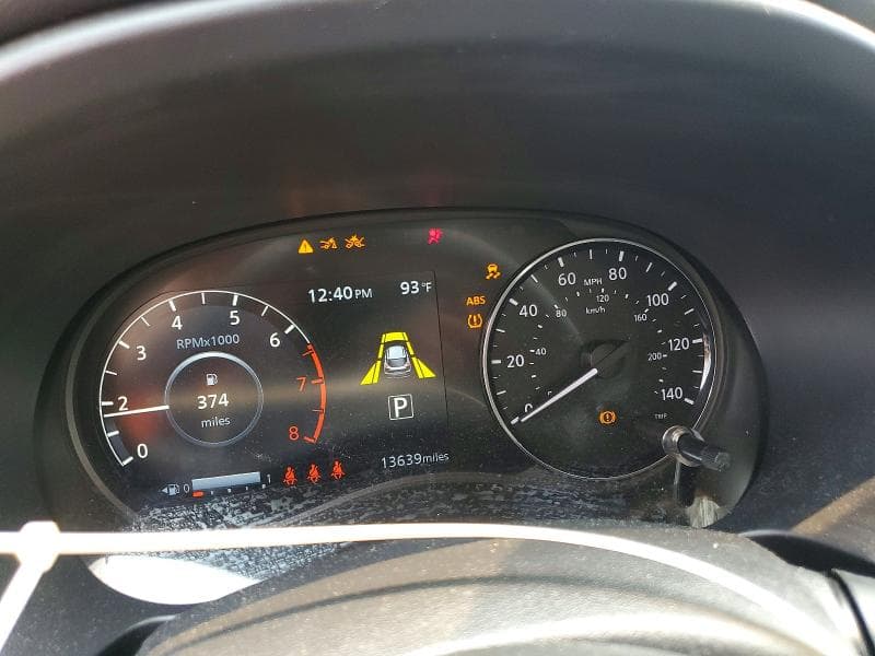 2023 NISSAN KICKS SR 9