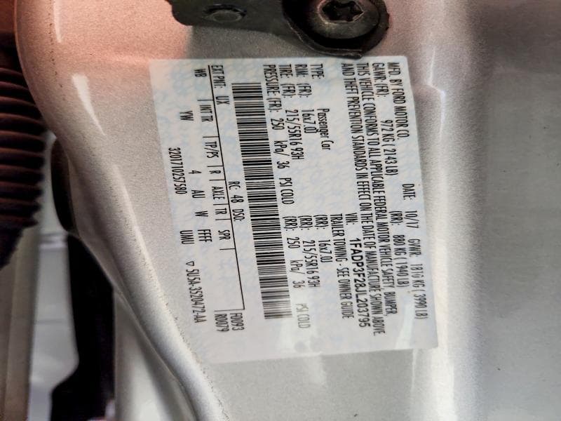 2018 FORD FOCUS SE 12