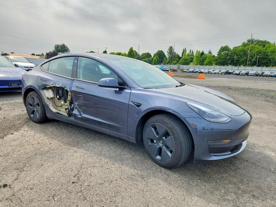 2023 TESLA MODEL 3 4