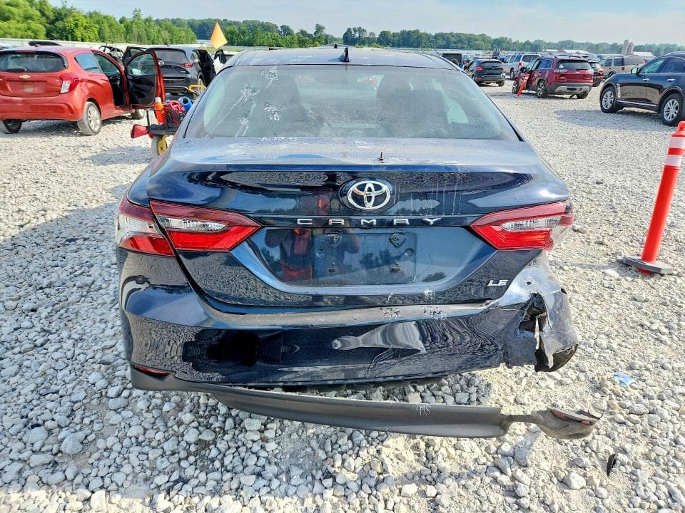 2021 TOYOTA CAMRY LE 6