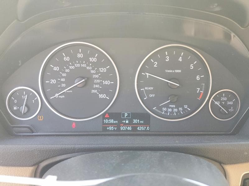 2017 BMW 320I 9