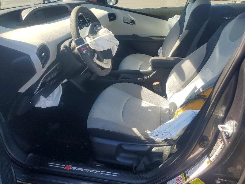 2017 TOYOTA PRIUS TWO 7