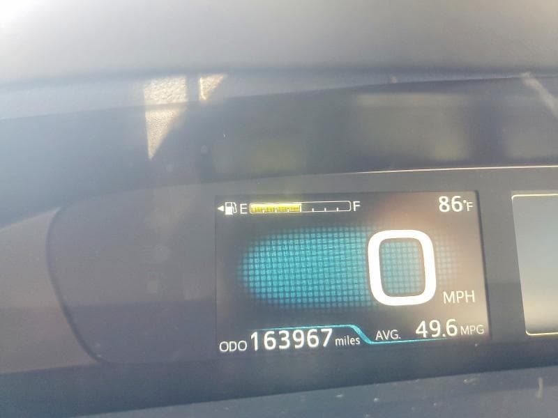 2017 TOYOTA PRIUS TWO 9