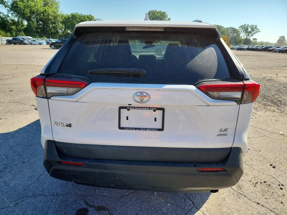 2020 TOYOTA RAV4 LE 6