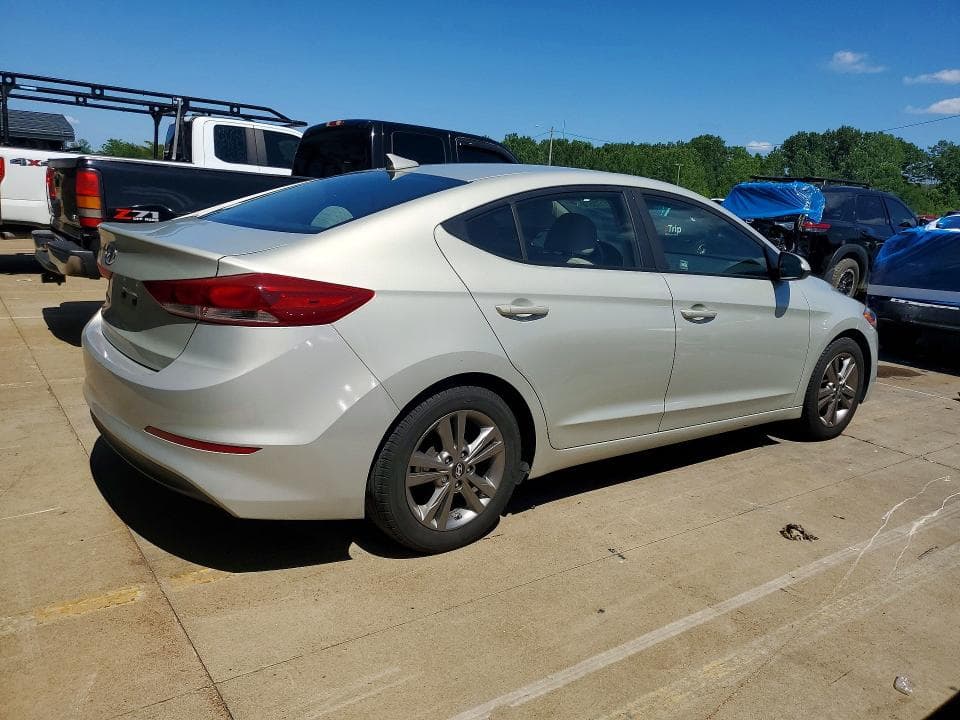 2017 HYUNDAI ELANTRA 3