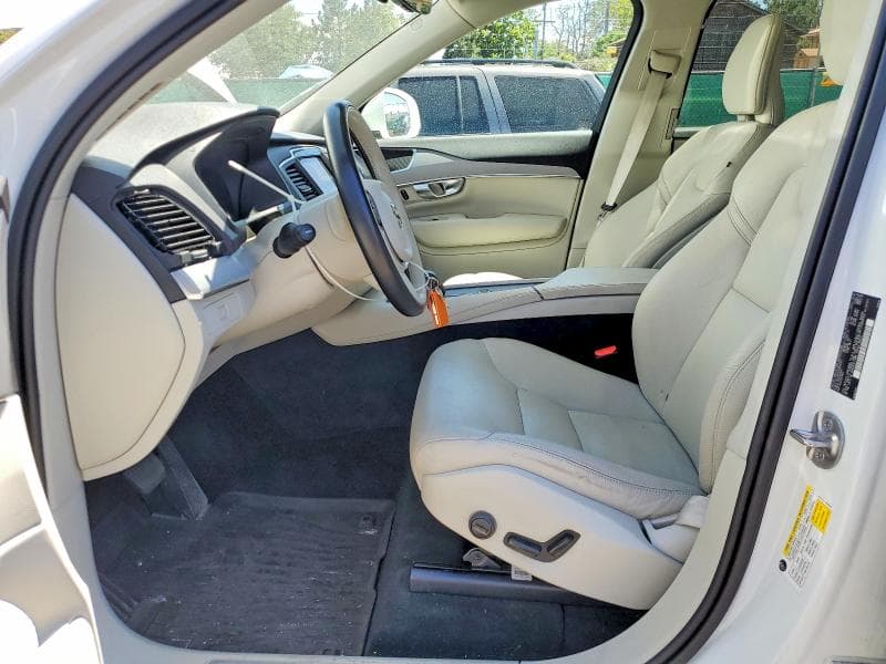 2023 VOLVO XC90 CORE 7