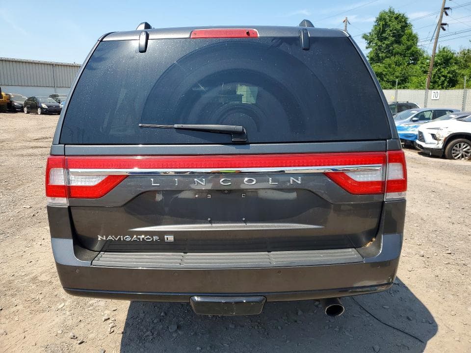 2017 LINCOLN NAVIGATOR L RESERVE 6