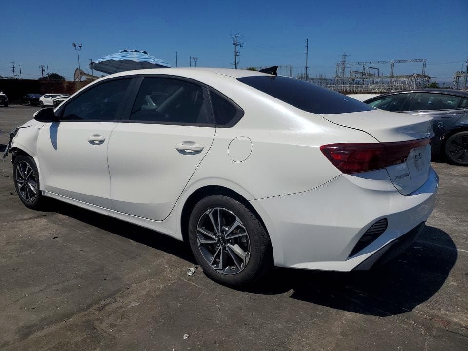2022 KIA FORTE LXS 2