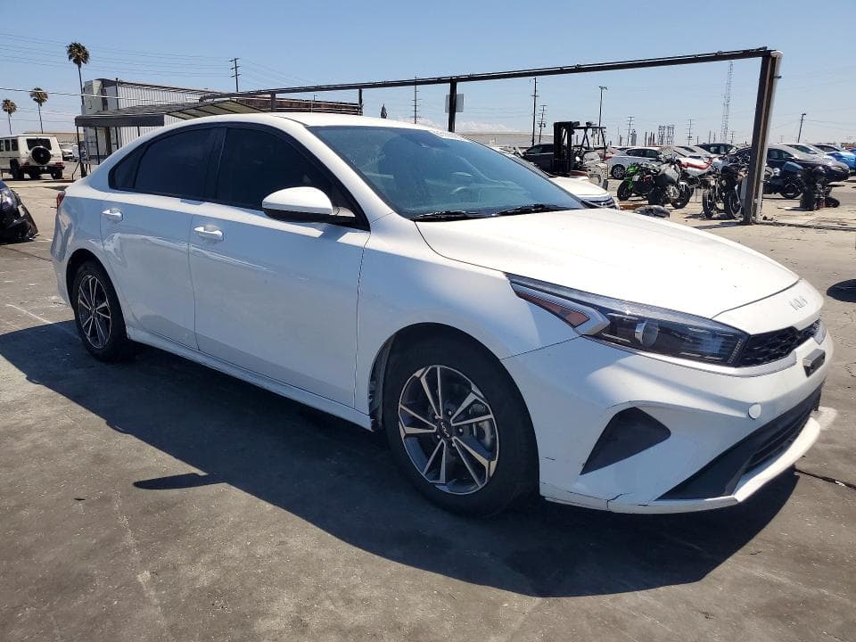 2022 KIA FORTE LXS 4