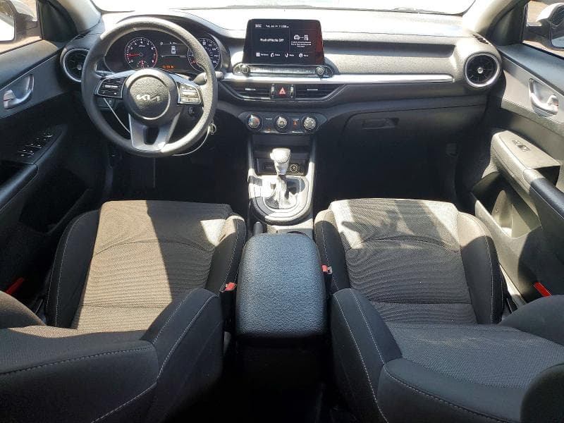 2022 KIA FORTE LXS 8
