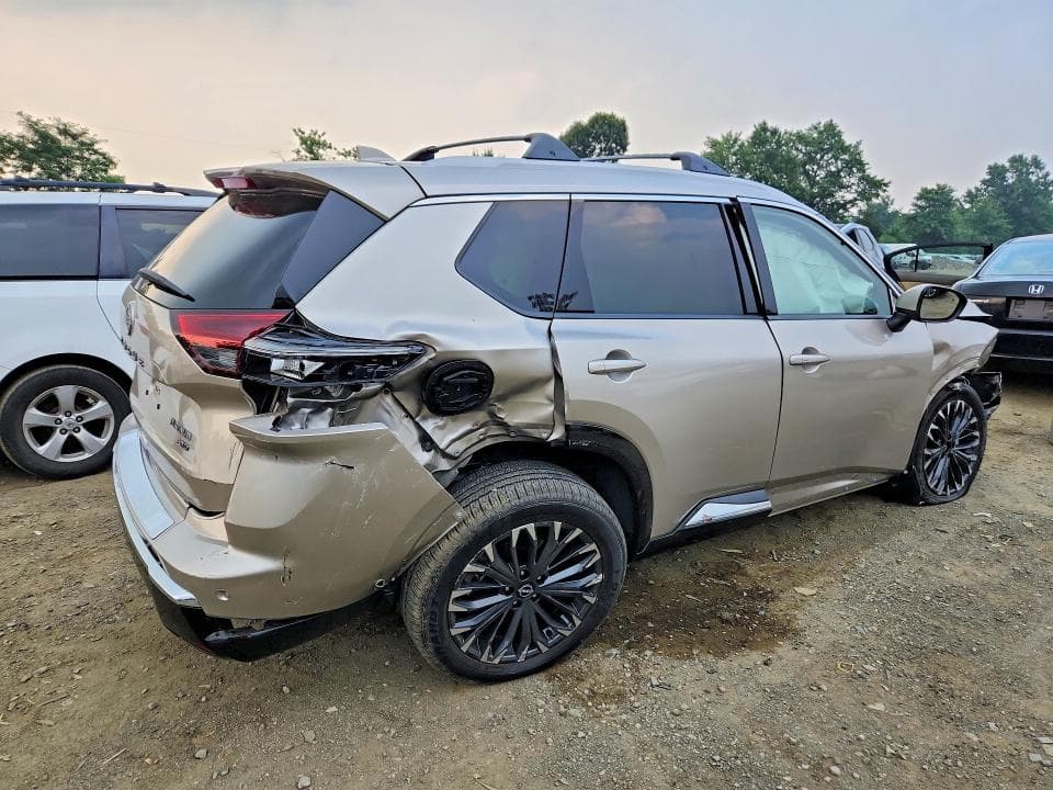 2026 NISSAN ROGUE PLATINUM 3