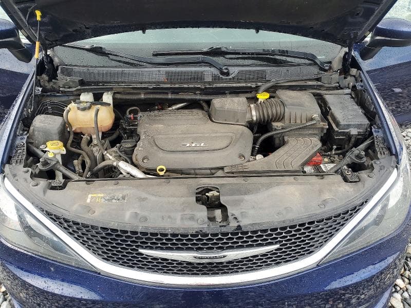 2018 CHRYSLER PACIFICA LX 12