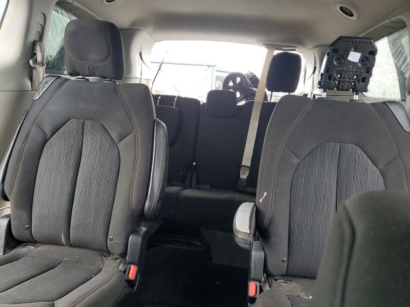 2018 CHRYSLER PACIFICA LX 10