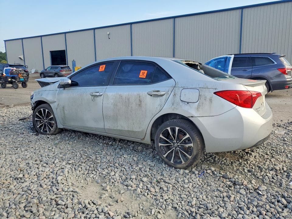 2017 TOYOTA COROLLA SE 2