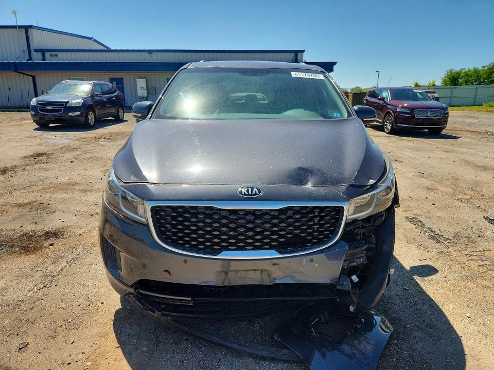 2017 KIA SEDONA LX 5