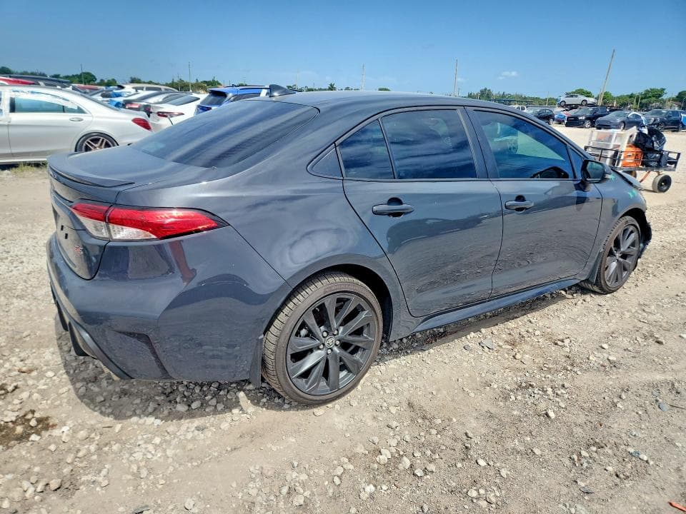 2026 TOYOTA COROLLA SE 3
